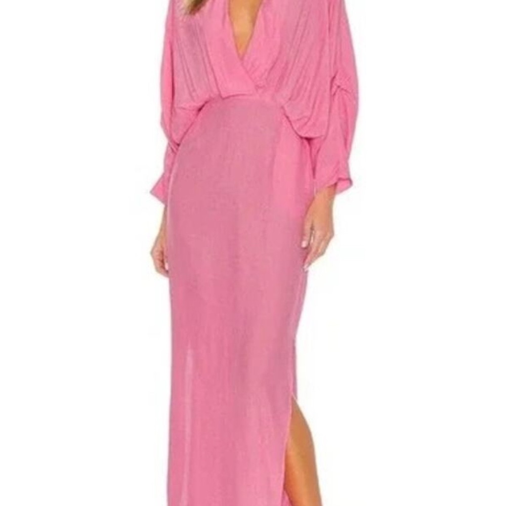 S/W/F kimono sleeve Plunge Dress
Chic Pink Maxi